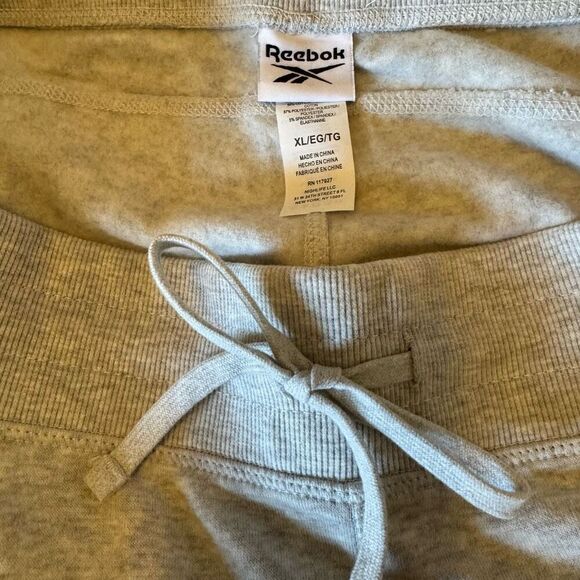 NWT Reebok cuffed gray heather jogger XL - Picture 4 of 5